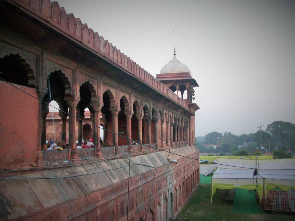 Lateral de la Mezquita Jama Masjid, Delhi, India, 2014
