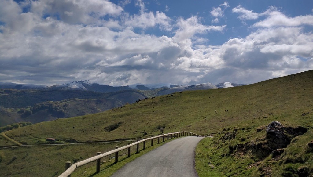 Pirineos, Navarra, España, mayo 2016 | viajarcaminando.org