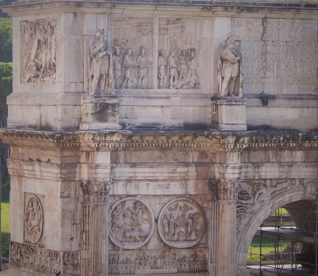 Detalle del Arco de Constantino, Roma, Italia, 2013 | viajarcaminando.org