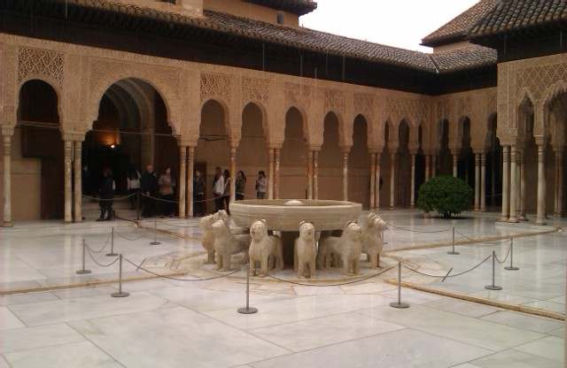 Fuente de los leones, La Alhambra, Granada, 2010