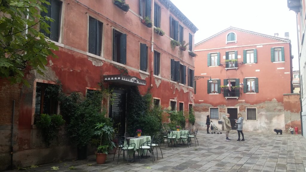 Barrio frente a la Estación Santa Lucía, Venecia, Italia, 2016 | rominitaviajera.com